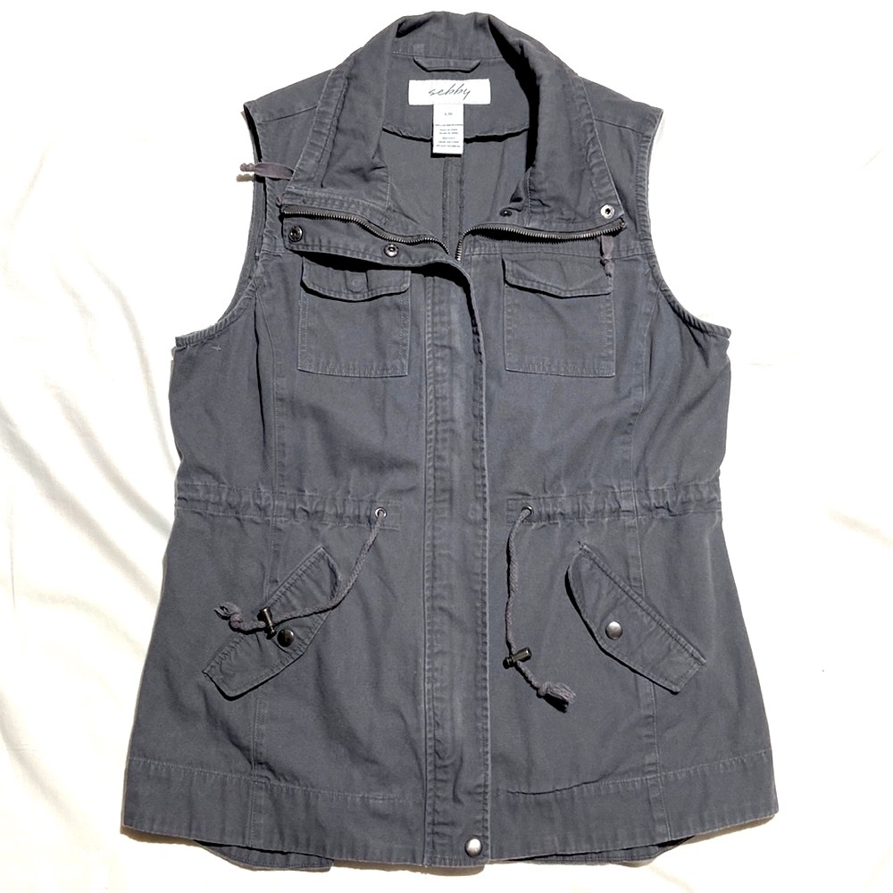 Sebby Utility Canvas Vest. Size Large. Gray in Color. Muti Pockets. NWOT.